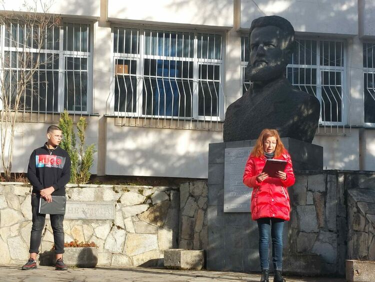 ПГТТ "Христо Ботев" в Смолян отбеляза 176 години от рождението на патрона си