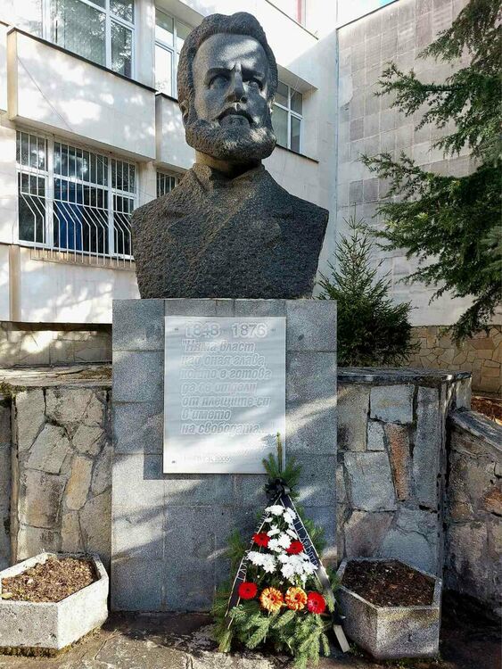 ПГТТ "Христо Ботев" в Смолян отбеляза 176 години от рождението на патрона си