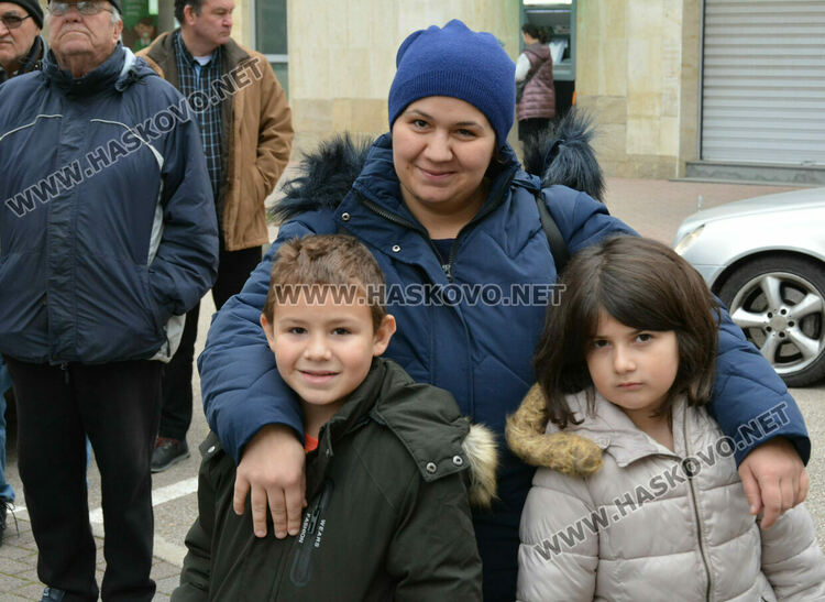 Хасково се преклони пред героизма на Христо Ботев за 176 г. от рождението му