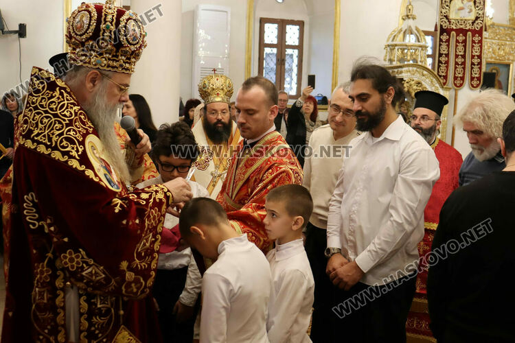 Владиката служи в „Света Богородица“ на Ивановден