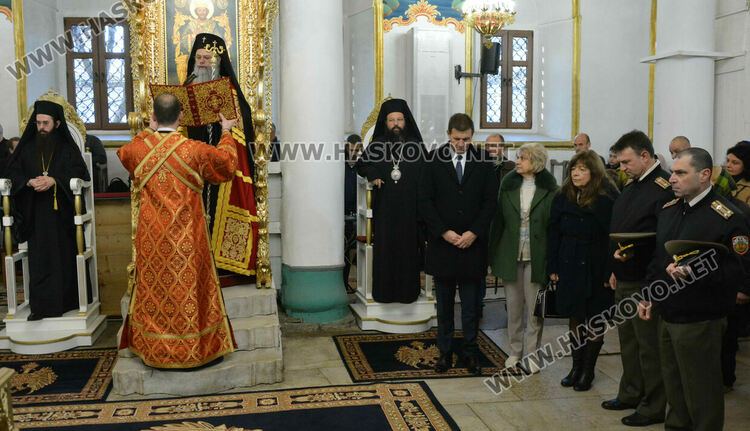 Владиката служи в „Света Богородица“ на Ивановден