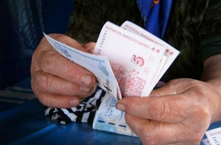 Изплащането на пенсиите започва на 8 януари, влизат в сила промени в пенсионното законодателство