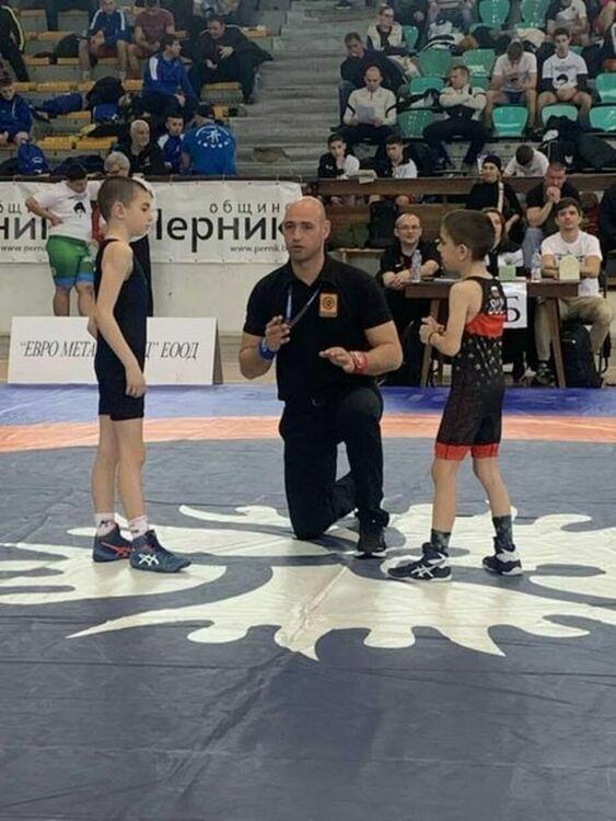 Трети турнир в памет на бившия борец Николай Георгиев-Кимбата организират в Перник