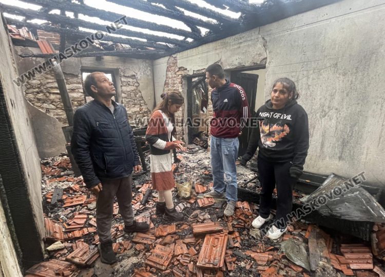 Семейство с три деца остана без дом след пожар