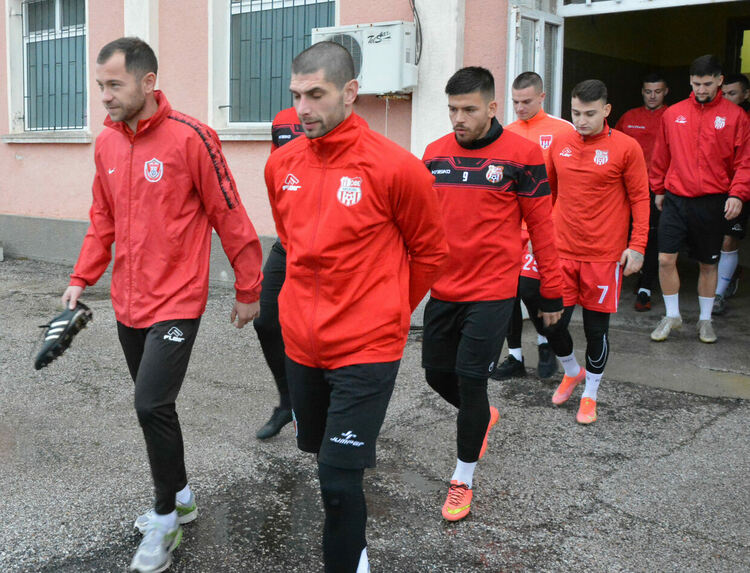 „Саяна Хасково“ стартира зимна подготовка с три нови попълнения