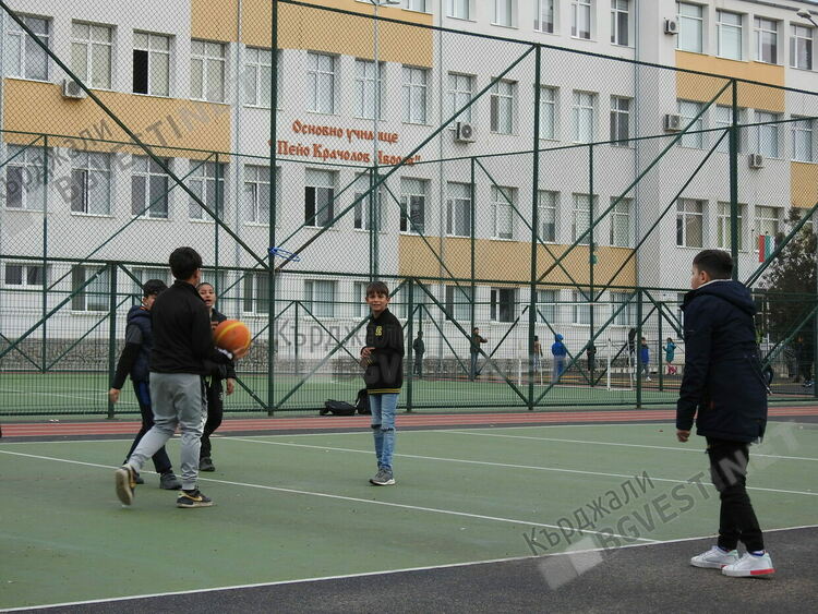 Как едно училище в Махалата на Кърджали се превърна в еталон за региона?