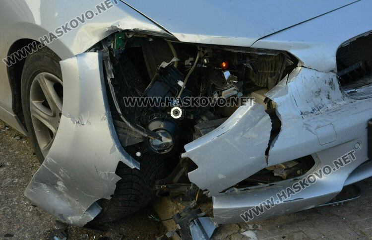 Три коли катастрофираха на кръстовището на „Дунав“ и „Георги Кирков“
