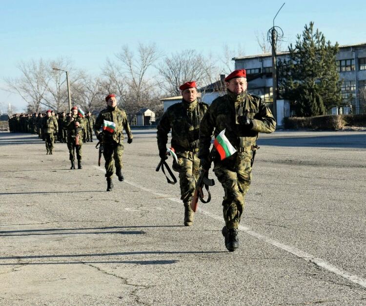 Откриха учебната година във Военно формирование 24490