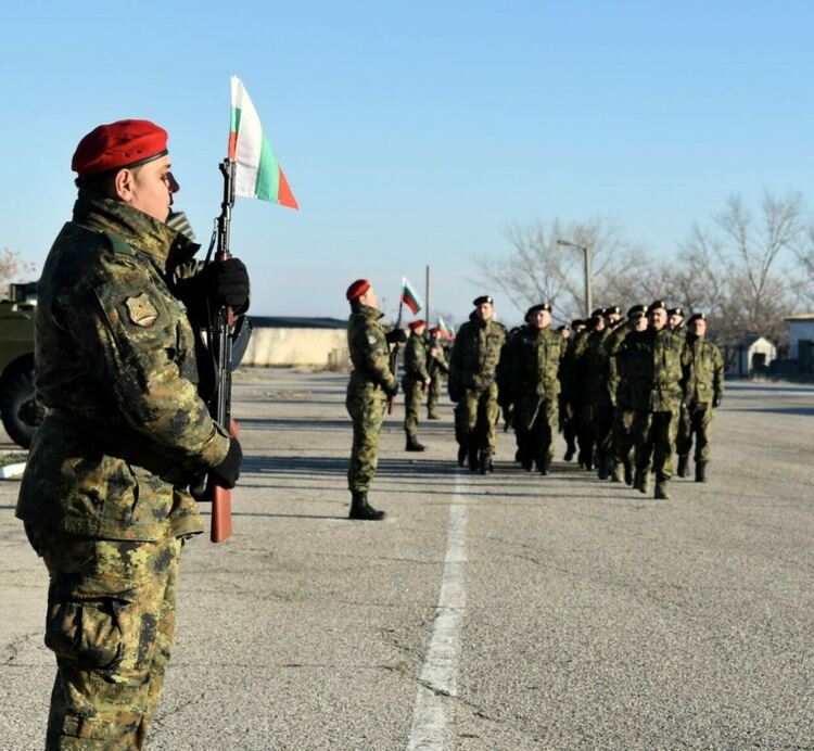 Откриха учебната година във Военно формирование 24490