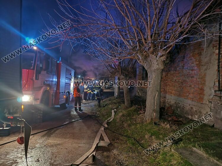 Пламна къща в село Горски извор