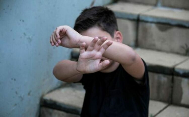 5-годишно дете е обезобразено след побой от майката и приятеля й