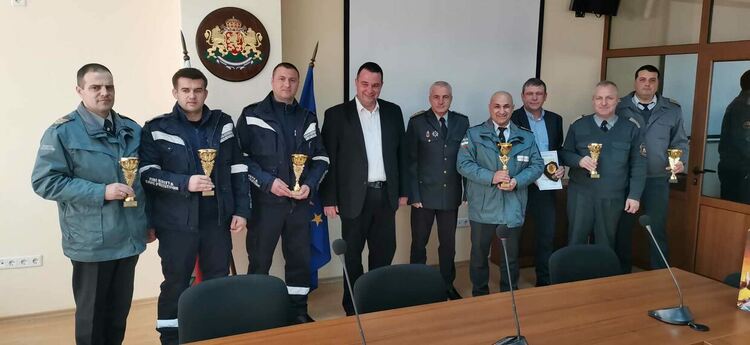 Главен инспектор Николай Баковски е комплексен победител в областния етап на националния конкурс „Пожарникар на годината“