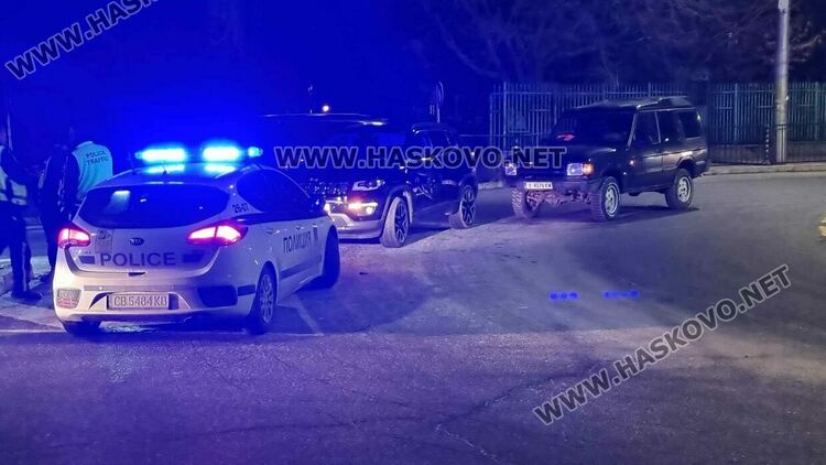 Катастрофа затрудни движението на входа на Хасково 