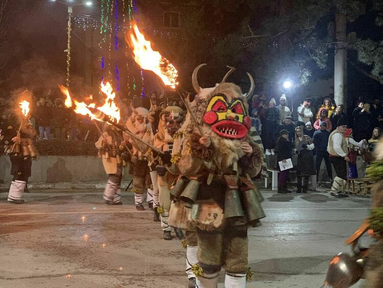 Магията на Сурва 