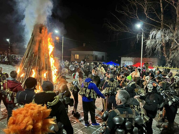 Магията на Сурва 