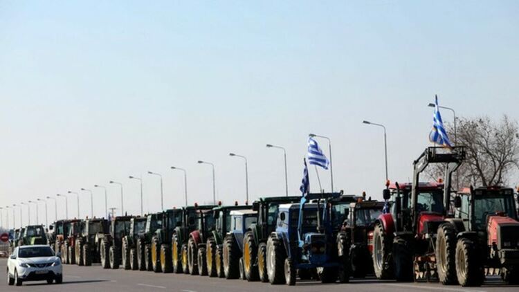 Гръцки фермери излизат на протести с трактори