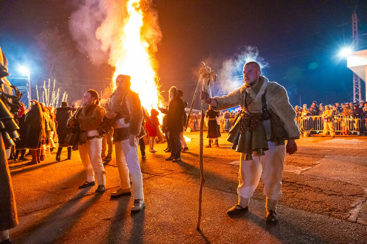 Магията на Сурва 