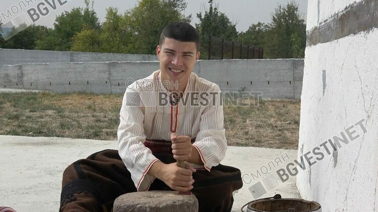 Тази вечр в "Истории извън новините" среща с една стара душа, заключена в тялото на младеж