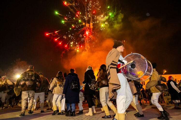 Магията на Сурва 