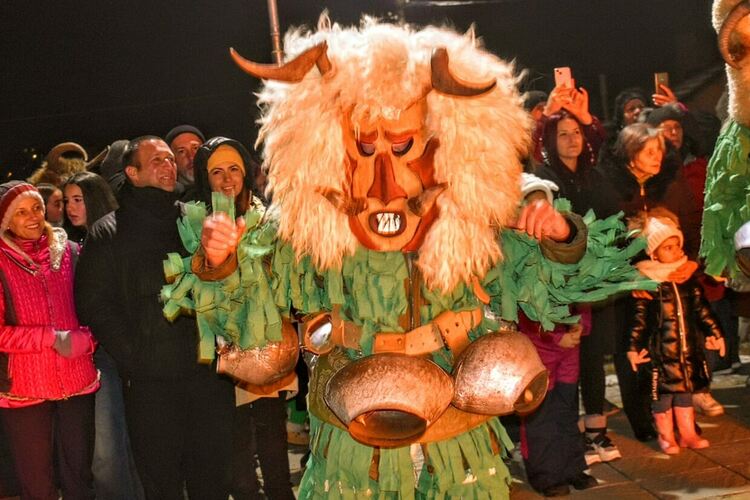 Магията на Сурва 