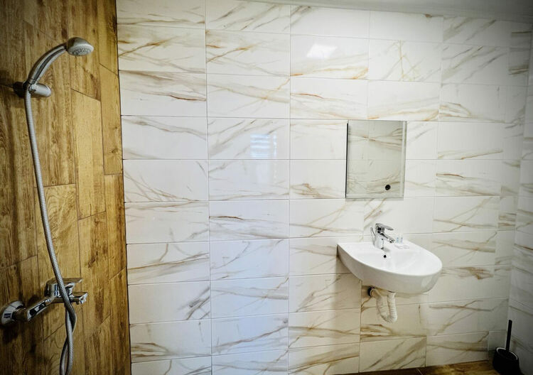 Хижа Книжовник отваря врати след обновления