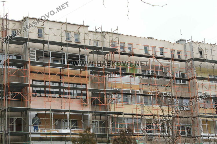 Удължен е срокът за кандидатстване за саниране на жилищни сгради