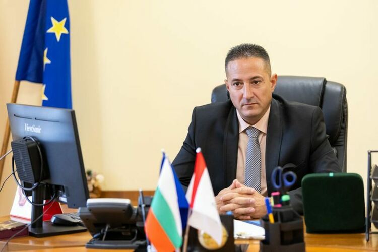 Официално стартира приемният ден на кмета на община Радомир