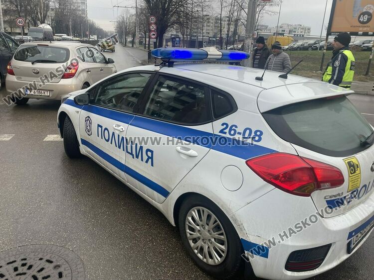 Водачка блъсна жена на пешеходна пътека на „Раковски“