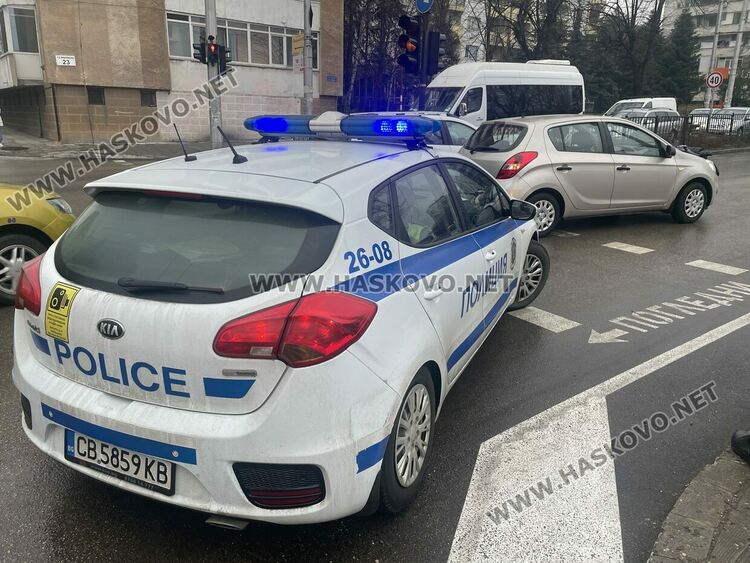 Водачка блъсна жена на пешеходна пътека на „Раковски“