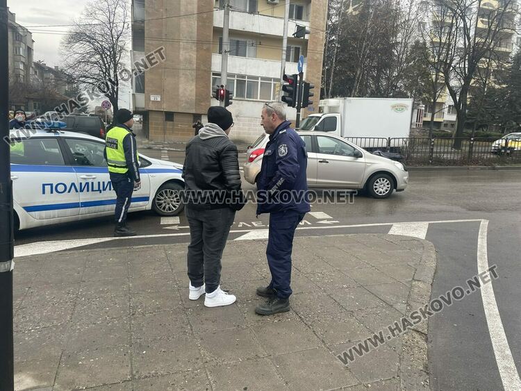 Водачка блъсна жена на пешеходна пътека на „Раковски“