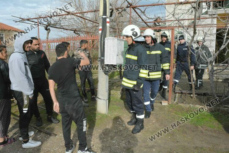 Запален комин вдигна на крак пожарникари, полицаи и медици
