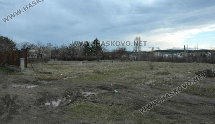 Експерти оглеждат терен в Хасково, определен сред 20-те в страната за кацане на медицински хеликоптери