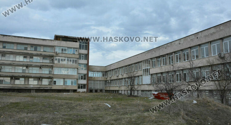 Експерти оглеждат терен в Хасково, определен сред 20-те в страната за кацане на медицински хеликоптери