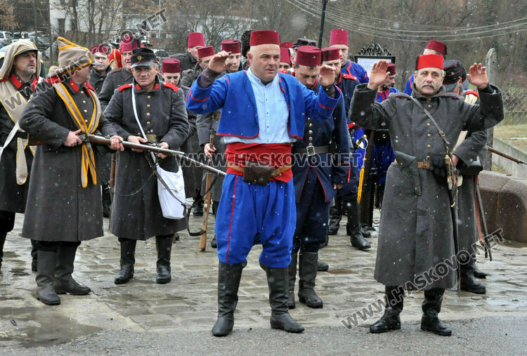 В Харманли пресъздадоха битката за Освобождението на града