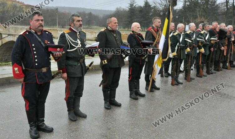 В Харманли пресъздадоха битката за Освобождението на града