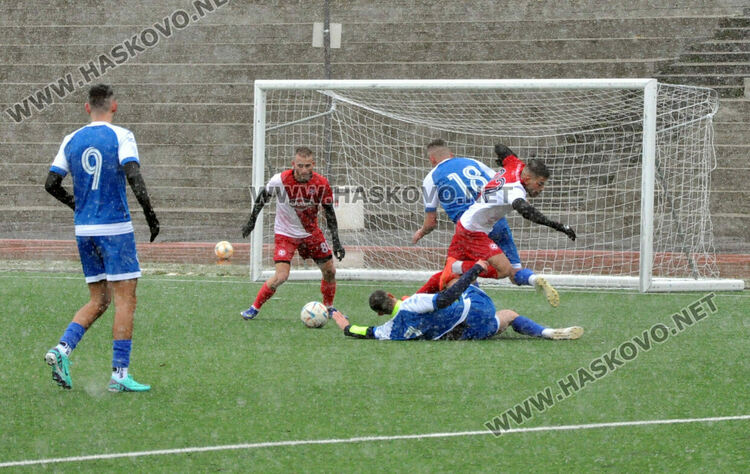 „Саяна Хасково“ с първи успех в контролите