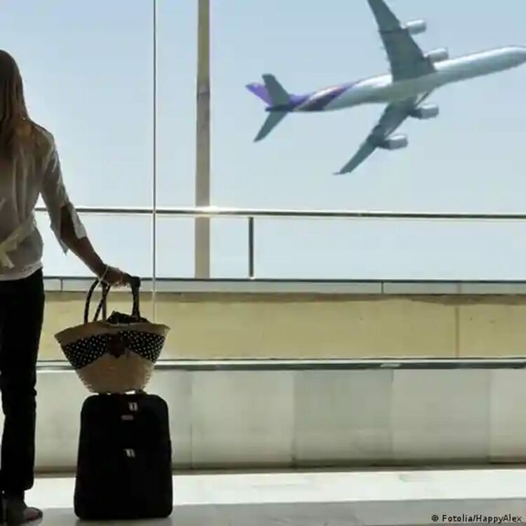 Защо само за година 1,2 милиона души са напуснали Германия