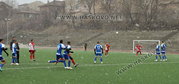 „Саяна Хасково“ с първи успех в контролите