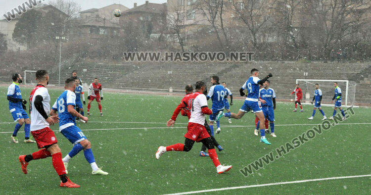 „Саяна Хасково“ с първи успех в контролите