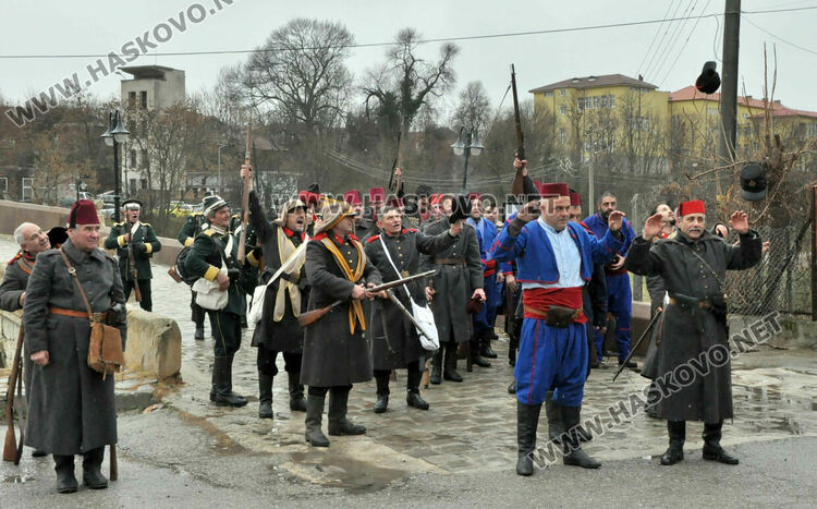 В Харманли пресъздадоха битката за Освобождението на града
