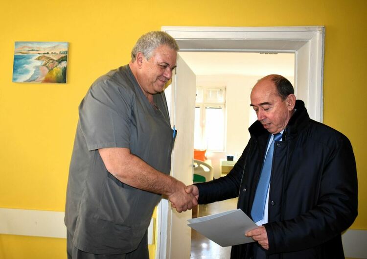 Тържествено бе отбелязан Бабинден в Асеновград 