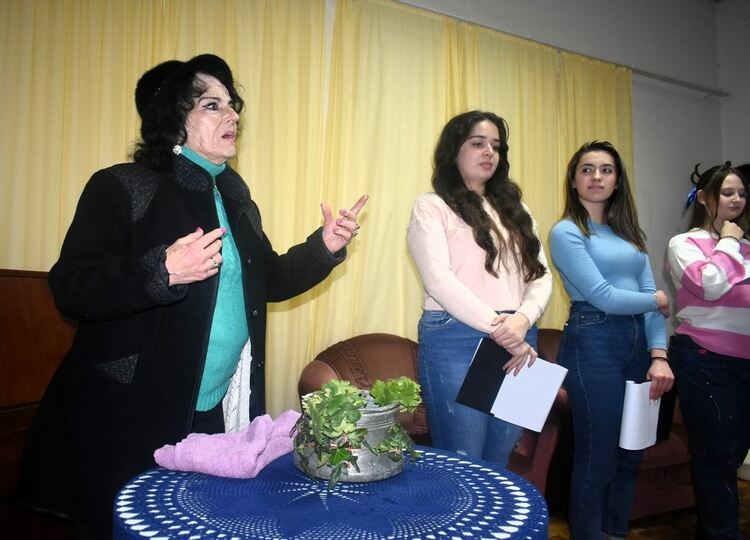 Тържествено бе отбелязан Бабинден в Асеновград 