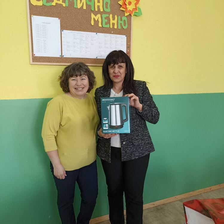 Ученици ще готвят в напълно оборудван кулинарен кабинет