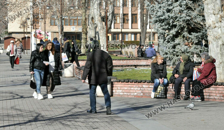 Предимно слънчево време днес