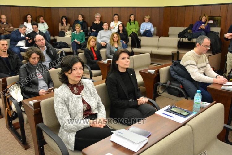 Парите за култура и летище „Узунджово“ в центъра на дебата при общественото обсъждане на новия бюджет на Хасково