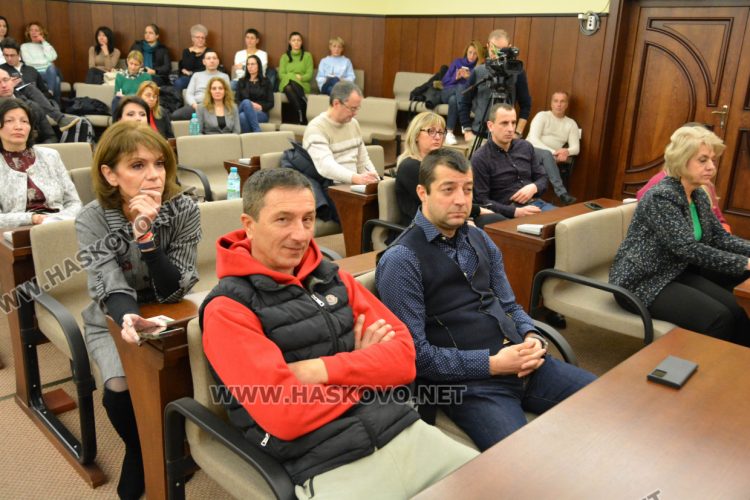 Парите за култура и летище „Узунджово“ в центъра на дебата при общественото обсъждане на новия бюджет на Хасково