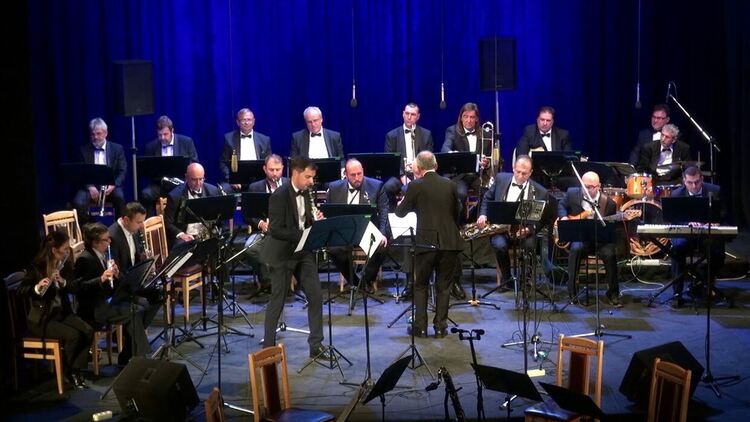 Димитровград търси Хоров диригент