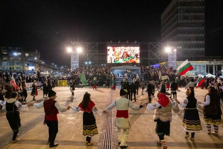 XXX Международен фестивал на маскарадните игри „Сурва“ 2024 бе закрит 