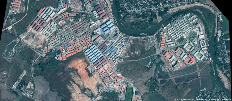 Сателитна снимка на терена, на който се намират „фабриките за измами“ в Мианмар