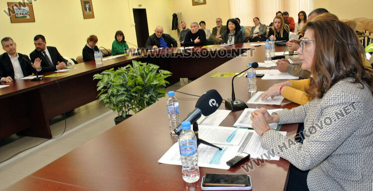 Депутат:Регулацията със светофар и кръгово по пътя между Хасково и Димитровград мирише на корупция